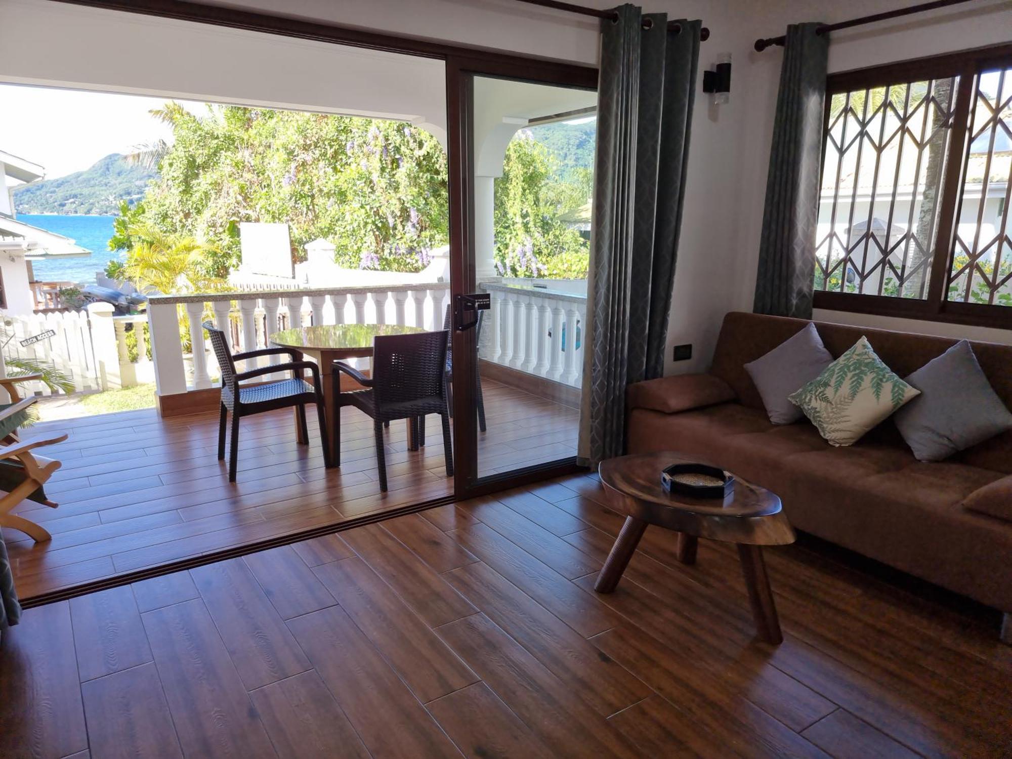 Drake Seaside Studio Apartments Бел Омбре Номер фото